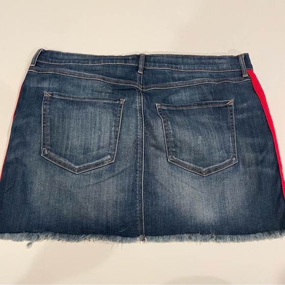 EXPRESS Size 14 Denim Min skirt with red stripe detailing - Picture 5 of 7